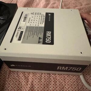 Corsair RM750 White Power Supply